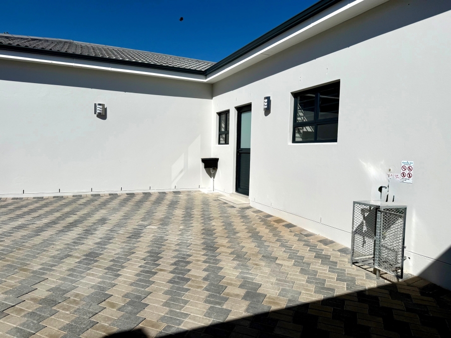 4 Bedroom Property for Sale in Tafelzicht Western Cape